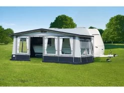Brand Caravanvoortent Castello 240