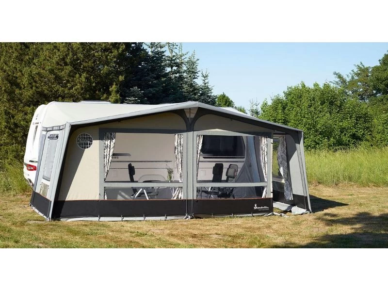 Isabella Caravanvoortent Commodore Dawn 300 1 Isabella Caravanvoortent Commodore Dawn 300