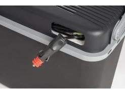 Autokoelbox - Arctic - 12 Volt - 12 Liter - Zwart/Grijs -Camp Terrain Nest Verkoop 57 2 autokoelbox artic 12 volt 12 liter zwart grijs 6702862